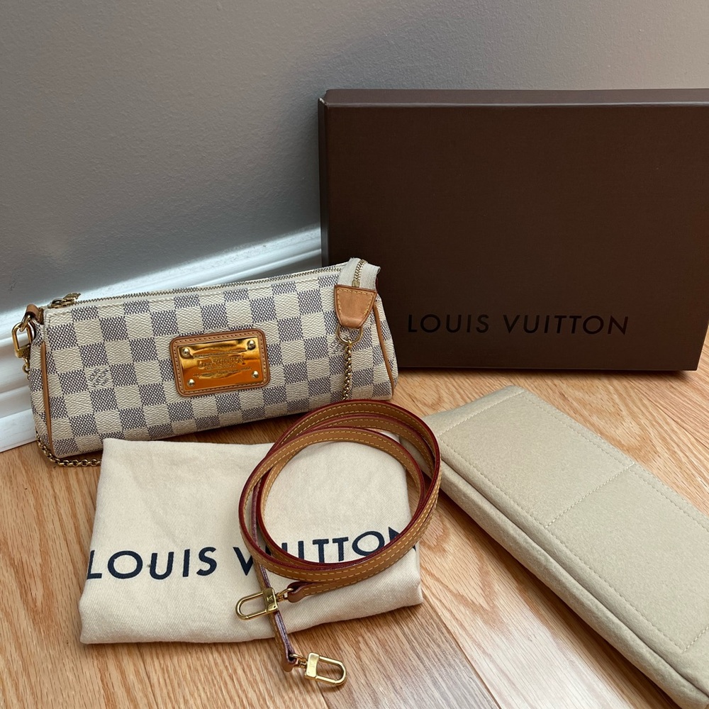 ❌SOLD❌Louis Vuitton Eva Clutch/crossbody purse